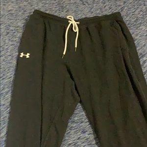 Men’s Under Armour sweatpants